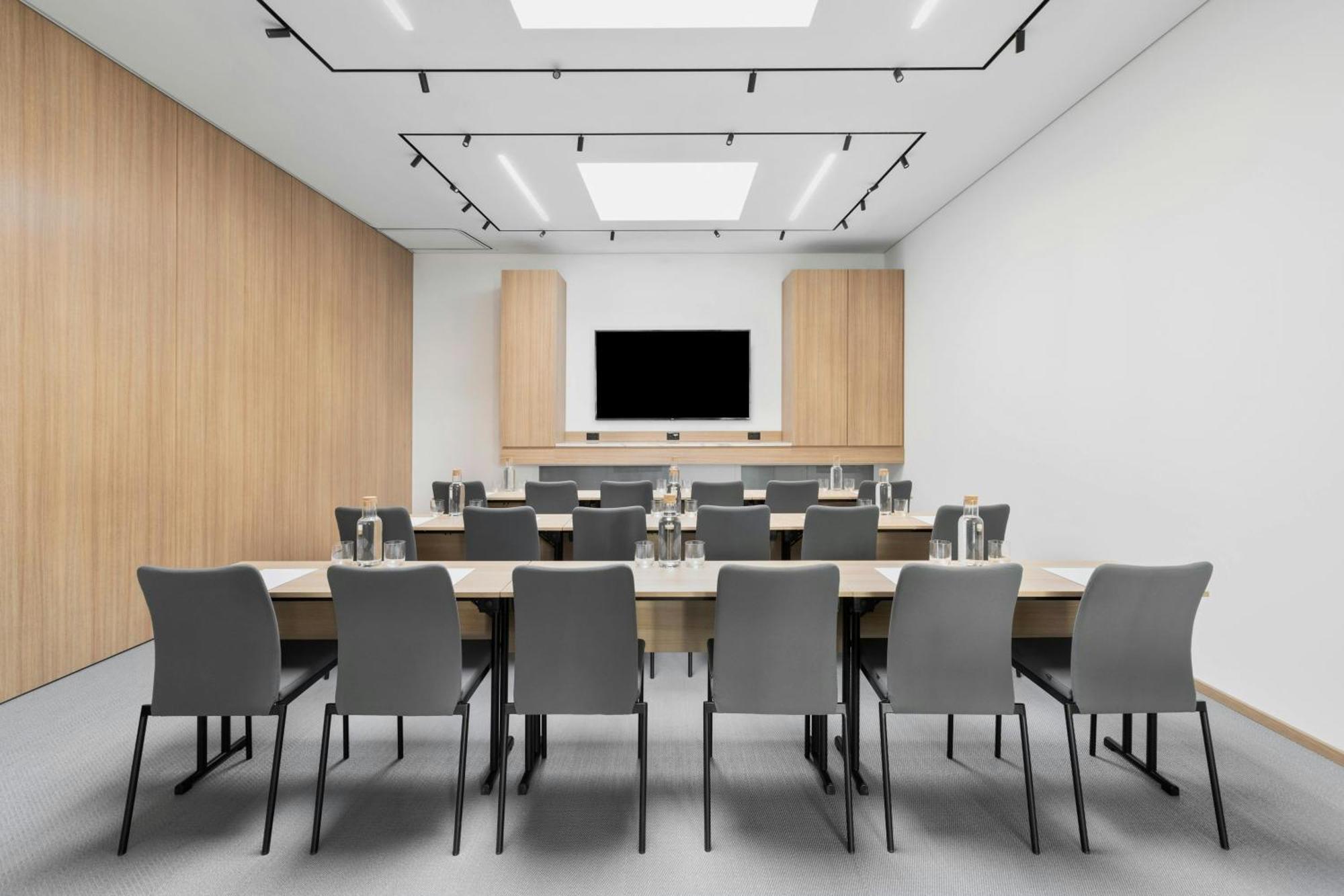 Courtyard By Marriott Biel Bienne Hotel Exterior foto