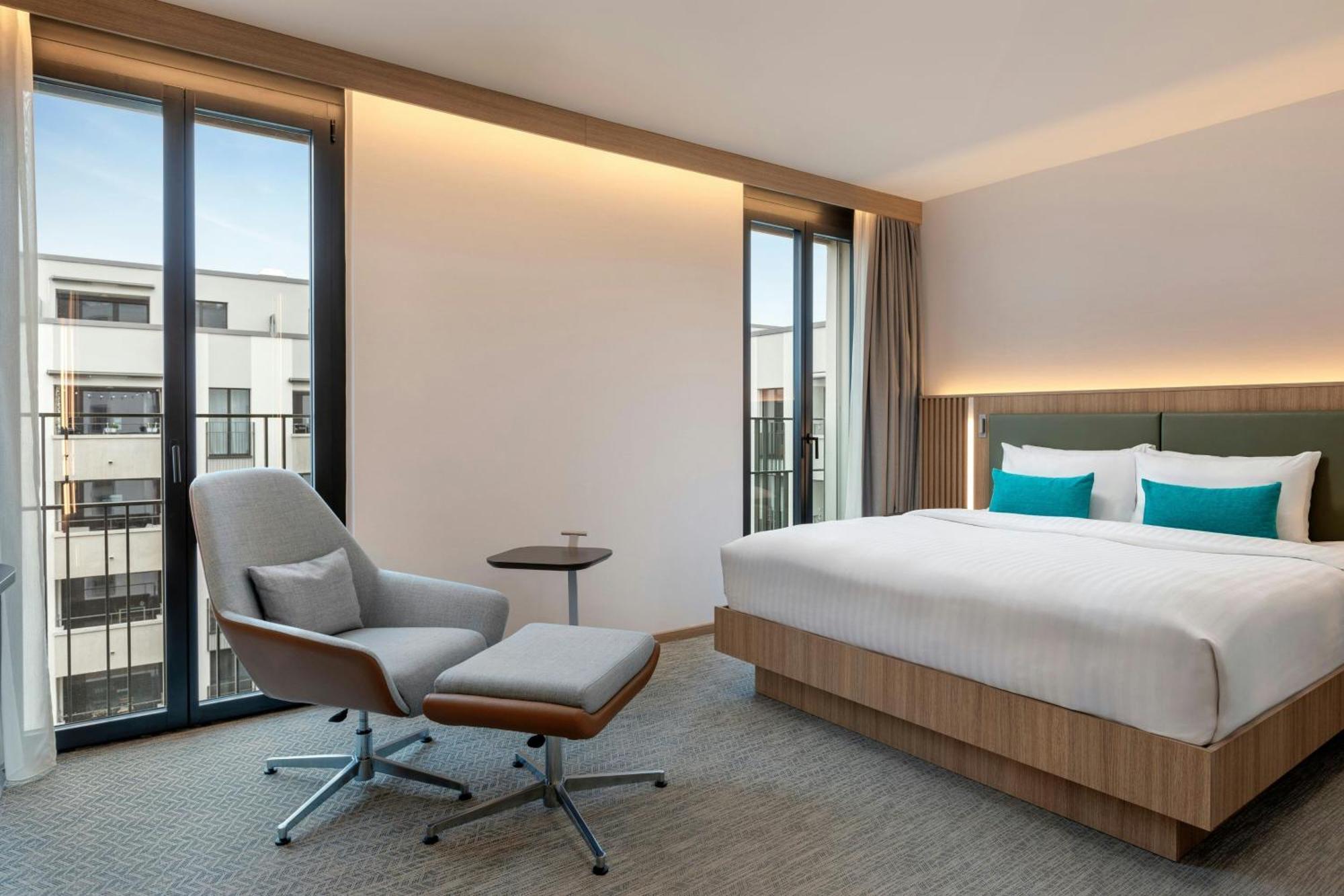 Courtyard By Marriott Biel Bienne Hotel Exterior foto