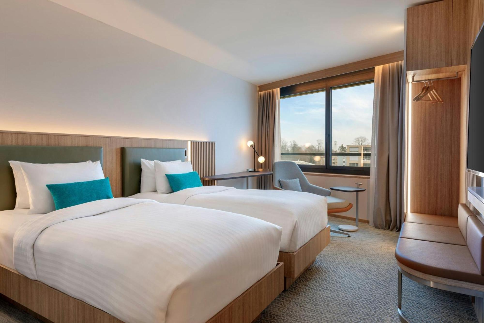 Courtyard By Marriott Biel Bienne Hotel Exterior foto